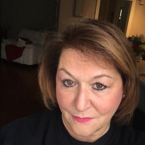 Meet your Posher, Linda